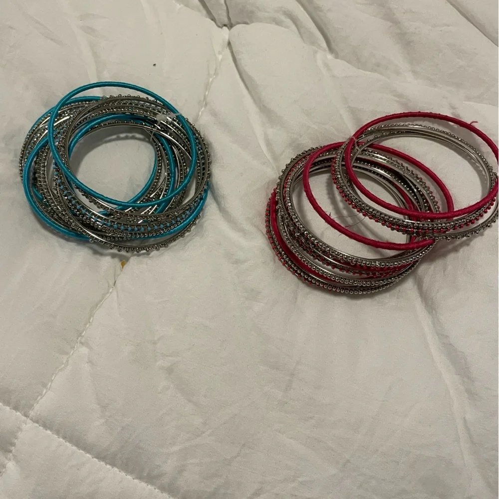 Bracelets - Picture 1 of 5
